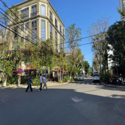 Cho Thuê đất biển Mỹ Khê 375m2 đường 7m5 Trần Đình Đàn, ngay sát Biển