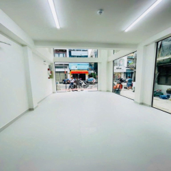 NHÀ MỚI CỰC HOT! THUÊ NHÀ NGUYÊN CĂN 443/3B Lê Văn Sỹ ,Q.3. DTSD 500m2