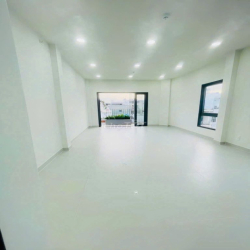 NHÀ MỚI CỰC HOT! THUÊ NHÀ NGUYÊN CĂN 443/3B Lê Văn Sỹ ,Q.3. DTSD 500m2