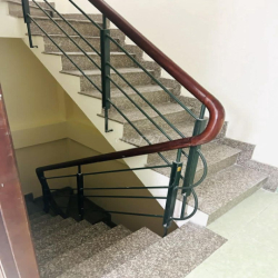 Cho thuê nhà 4 tầng- Nguyễn Hữu Cảnh-18 triệu