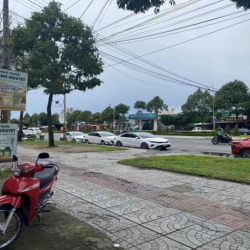 Nhà mặt tiền Võ Văn Kiệt