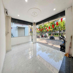 NGANG 10M - 4 LẦU THANG MÁY GÓC 2 MẶT TIỀN HOÀNG SA - TÂN ĐỊNH