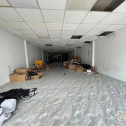 Cần cho thuê nhà ở hoặc làm văn phòng