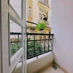 Chính Chủ Vừa Trống Studio Ban Công Thoáng, Ngay Vincom Cộng Hòa