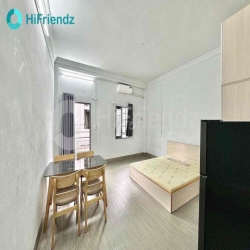 HIẾM CÓ 1PN BAN CÔNG MÁY GIẶT RIÊNG 45m2 FULL TIỆN NGHI NGAY TRƯỜNG SA