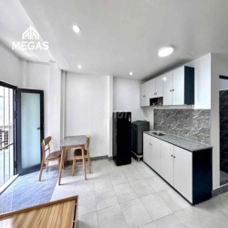 HIẾM CÓ 1PN BAN CÔNG MÁY GIẶT RIÊNG 45m2 FULL TIỆN NGHI NGAY TRƯỜNG SA