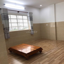 Cần cho thuê chung cư cầu thang bộ lầu 5, đầy đủ nội thất
