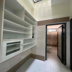 Cho thuê nhà đường Nghiên Xuân Yêm giá 25tr/tháng