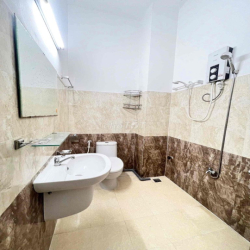 CHO THUÊ CĂN 2PN 1PK FULL NỘI THẤT GIÁ RẺ GẦN NHÀ GA T3 NHÀ MỚI 100%