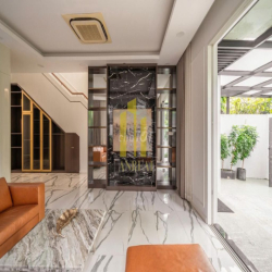 VILLA PHỐ NGUYỄN VĂN HƯỞNG 400M2 HIỆN ĐẠI - GIÁ 110 TRIỆU ĐÃ GỒM VAT