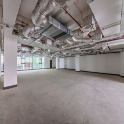 Cho thuê VP 376m2 CMT8 cơ sở vật chất hạng B giá hạng C, trần cao 3m6