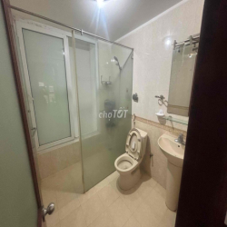 Nhà ngõ 9 phố Trần Quốc Hoàn, diện tích 45m2 x 5 tầng ô tô đậu cửa 