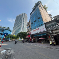 Cho thuê nhà ngõ 168 Hào Nam DT55m2, 4,5T, giá 15 triệu/tháng oto.