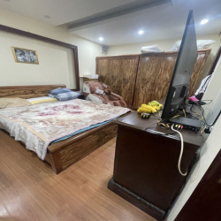 Cho thuê nhà ngõ 168 Hào Nam DT55m2, 4,5T, giá 15 triệu/tháng oto.