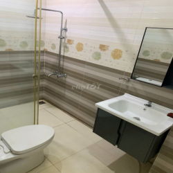 cho thuê nhà phố mega village khang điền an ninh hồ bơi gym