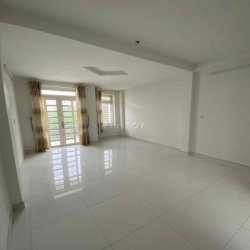 NHÀ PHỐ KDC AN SƯƠNG, P.ĐÔNG HƯNG THUẬN-DT4x18m 2 LẦU 4PN 4WC