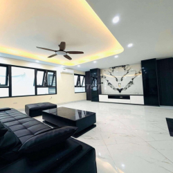 🏡 CHO THUÊ NHÀ NGUYÊN CĂN BỒ ĐỀ - THANG MÁY XỊN - FULL ĐỒ  - 15 TRIỆU!