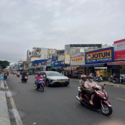 Cho thuê nhà nguyên căn 175 Tô Hiến Thành. DT: 4 x 16m, 1trêt, 5lầu