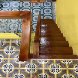 Nhà gác lửng NGUYỄN VĂN THOẠI,gần biển.Nhà 2 đường Ôtô trước và sau