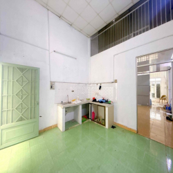 Chính chủ cho thuê nhà Tân Kỳ Tân Quý 4x21m, cấp 4 gác lửng