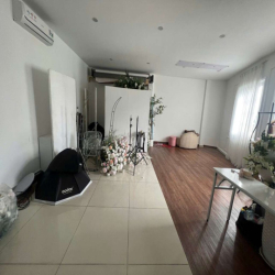 Văn phòng giờ tự do 24/7 mặt tiền 102A Phùng Văn Cung,PN