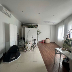 Văn phòng giờ tự do 24/7 mặt tiền 102A Phùng Văn Cung,PN