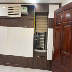 Cho thuê nhà riêng Đẹp phố 8/3 Hai Bà Trưng 5 tầng mới 