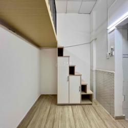 PHÒNG TRỌ GIÁ RẺ_MỚI 100% CẦU THANG TÍCH HỢP TỦ ĐỒ, ĐẸP MÊ LY