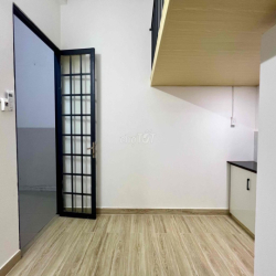 PHÒNG TRỌ GIÁ RẺ_MỚI 100% CẦU THANG TÍCH HỢP TỦ ĐỒ, ĐẸP MÊ LY