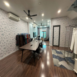 villa đẹp khu An Phú An Khánh, quận 2, phù hợp ở hoặc làm văn phòng 