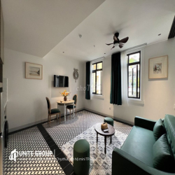 TRỐNG Căn hộ ban công cao cấp, sang trọng, hiện đại, gần ga Metro