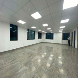 Cho thuê văn phòng tại Xã Đàn giá cực rẻ 105m2 chỉ có 17t