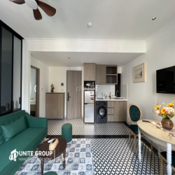 TRỐNG Căn hộ ban công cao cấp, sang trọng, hiện đại, gần ga Metro