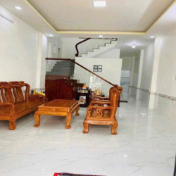 Nhà 2 lầu 4 phòng full nội thất KDC 91B