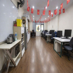 Nhà ngõ 1 Phạm Tuấn Tài - DT 60m2 x 6 tầng có Thang Máy đường 8m để xe