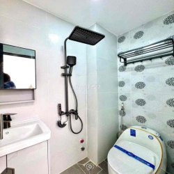 NHÀ MỚI FULL NỘI THẤT 52m2 1LẦU 2PN 2WC HXH GẦN CHỢ