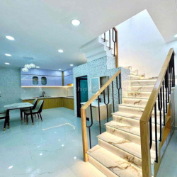 NHÀ MỚI FULL NỘI THẤT 52m2 1LẦU 2PN 2WC HXH GẦN CHỢ