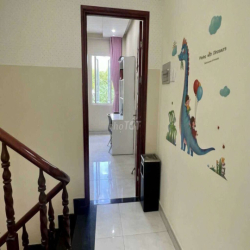 NHÀ GẦN GIÁO XỨ ĐÔNG QUANG 4X20M 1 TRỆT 2 LẦU GIÁ TỐT