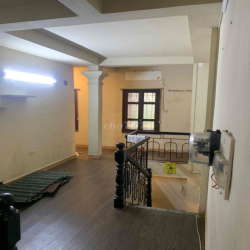 Cho thuê nhà mặt phố Đào Duy Từ, 50m2 x 4 Tầng