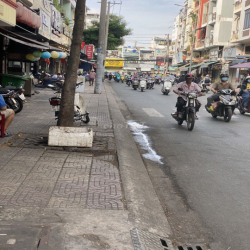 Mặt tiền CMT8 100m2 đối diện chợ Hoà Hưng, riêng biệt.