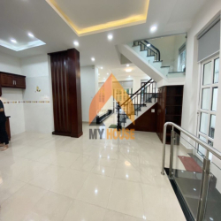 VIILLA FULL DT HẦM BỰ NHẤT QUẢ ĐẤT SAU METRO 10X20