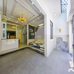 🔥🔥CHO THUÊ NHÀ NC - DT 7X14M - HẺM 🚘 2637 HUỲNH TẤN PHÁT - NHÀ BÈ