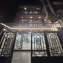 Cho Thuê Nhà Mới Đặng Thùy Trâm 1 Trệt 2 Lầu Giá 28 Triệu