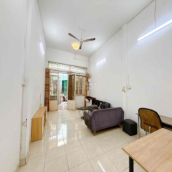 Nhà nguyên căn khu Tân Hương 4x16m 1 lầu 2pn sẳn nội thất