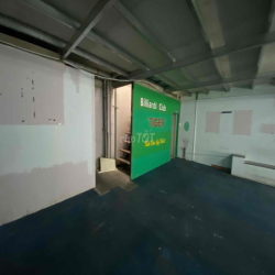 Cho thuê mặt bằng ngang 8 150m2 Lê Văn Thọ