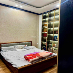 Cho thuê nhà ở gđ mặt tiền Đường 17.