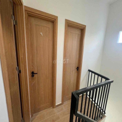 Nhà mới xây 2PN - 2WC gần Phú Mỹ Hưng, hẻm Huỳnh Tấn Phát, dọn vào ở .
