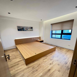 Cho Thuê Căn Góc 3 Ngủ 2 Wc ,90m2- 2 Ban Công Tại Thành Phố Giao Lưu