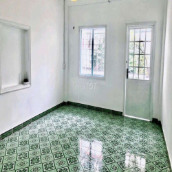 Chính chủ cho thuê nhà hxh ở gia đình