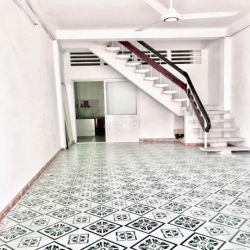 Chính chủ cho thuê nhà hxh ở gia đình